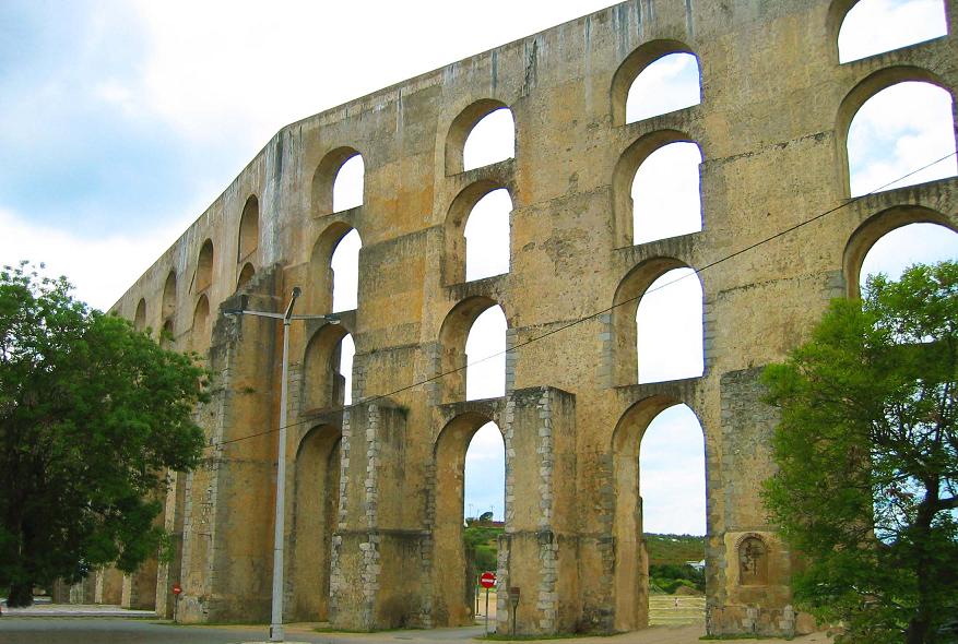 Cidade-quartel fronteiriça de Elvas e as suas fortificações